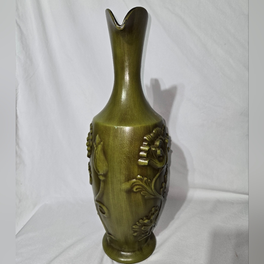 Vintage Haeger Elegant Green Decorative Vase - Picture 4 of 12